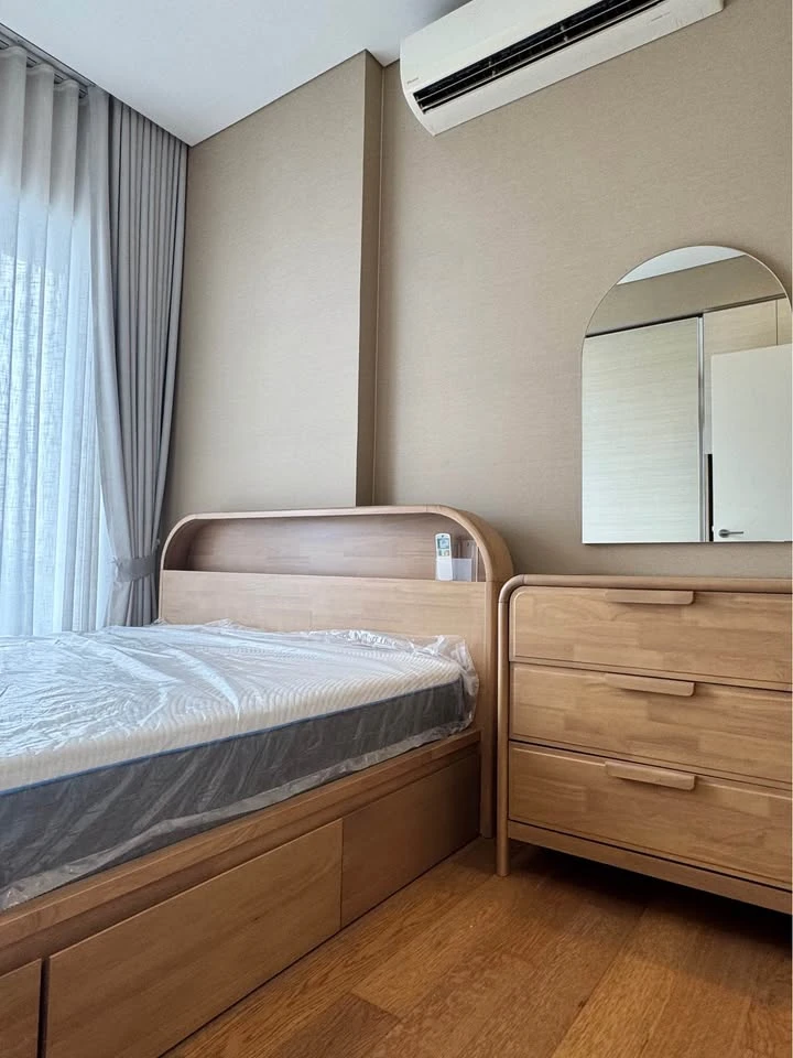 For rent: The Saint Residences, 1 bedroom, 1 bathroom, decorated in a cool color scheme, fully furnished, beautiful view, reserve now!