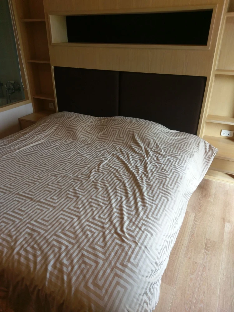 For rent: The Seed Memories Siam, high floor, pool view, fully furnished, ready to move in. Book now!