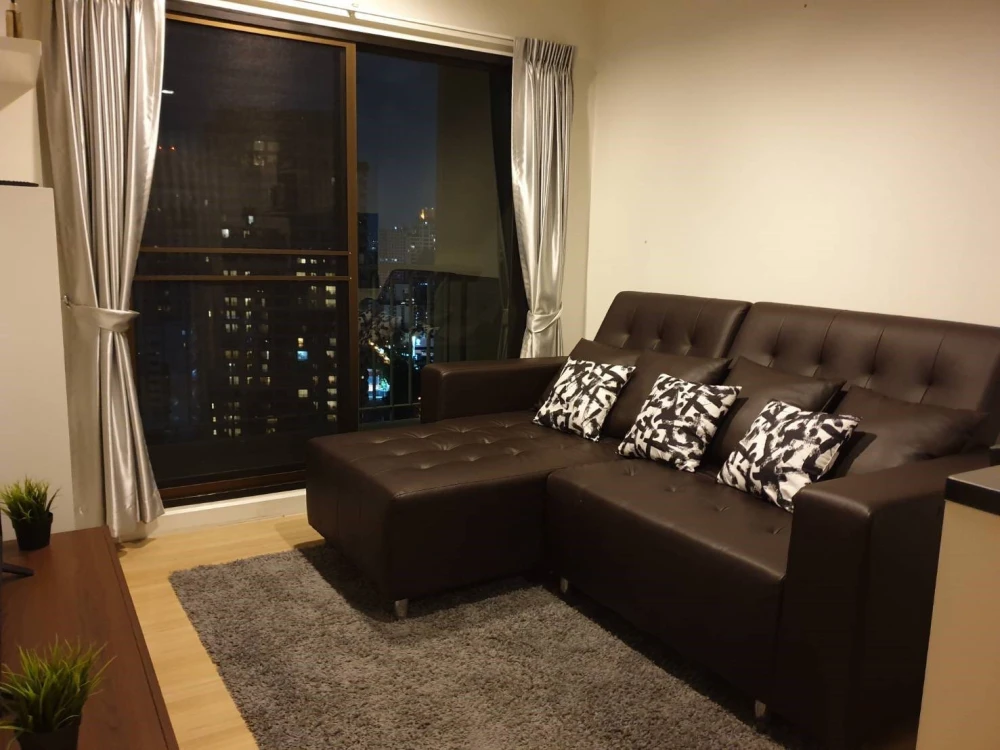 For rent: The Seed Mingle Sathorn-Suanplu, a lovely room, decorated in a controlled tone, fully furnished, with a beautiful view, book now.
