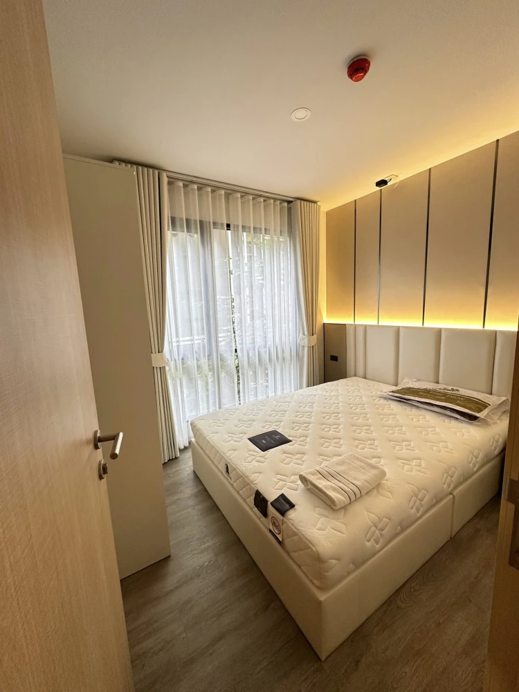 For rent: The Shade Sathorn 1. Simple, clean, fully furnished, and ready to move in.