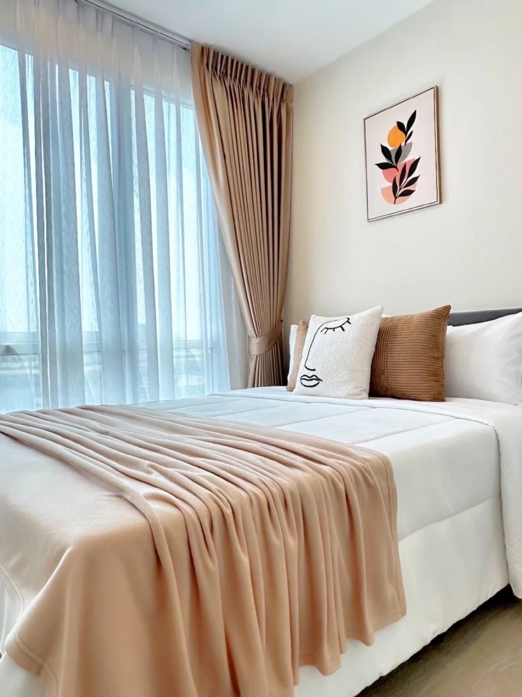 For rent: The Sky Sukhumvit, 10th floor. A lovely, fully furnished unit. Book now!