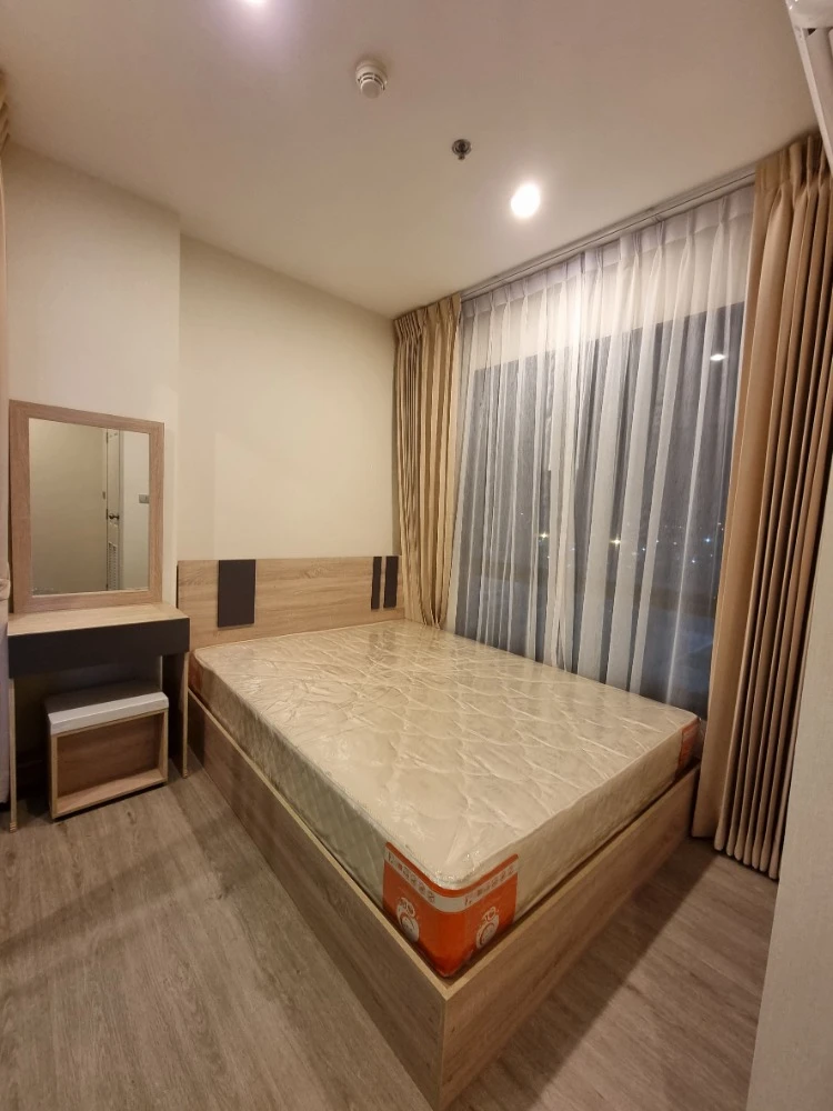 For rent: The Sky Sukhumvit, 8th floor, fully furnished, nice room, interested in booking now, don't miss out!