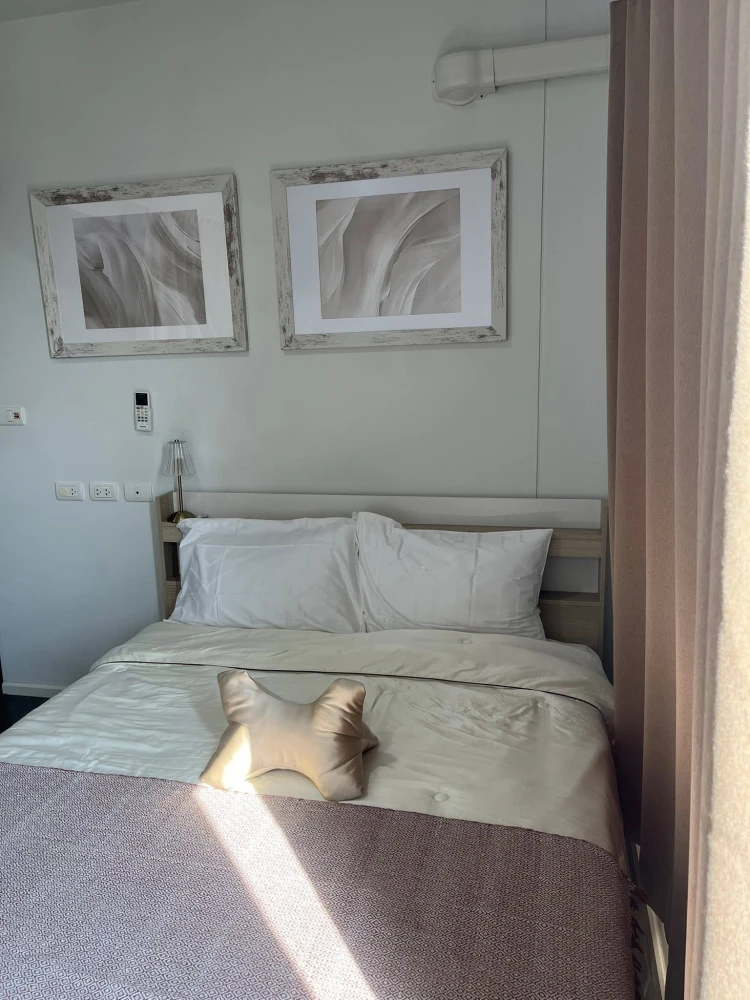 Condo for rent at The Stage Taopoon Interchange. Nice room, fully furnished, affordable price. Book now before it's too late!!!
