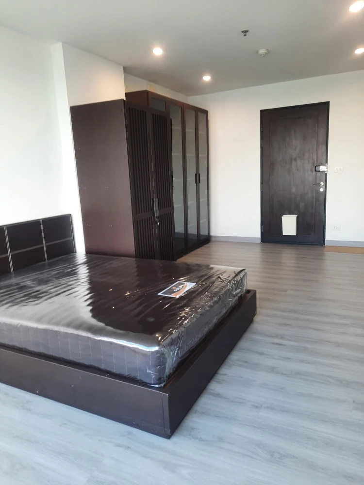 For rent: The Star Estate @ Rama 3. Ready-to-move-in unit with full amenities. Great value. Don't miss out!