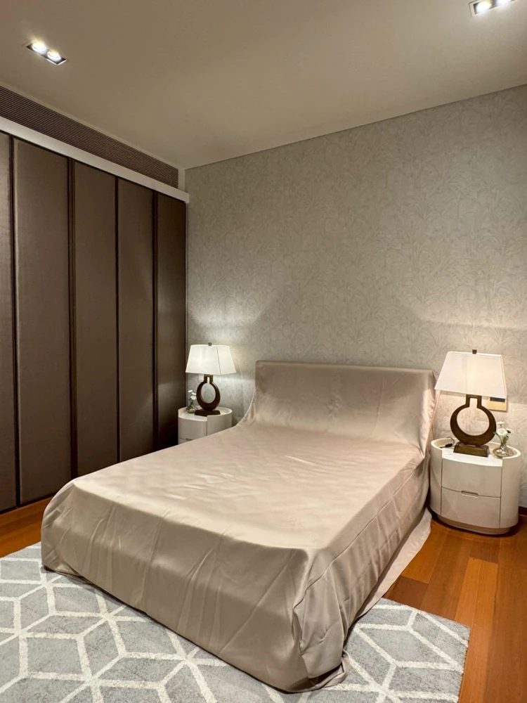 For rent: The Sukhothai Residences, 2 bedrooms, 2 bathrooms, spacious living area, high ceilings, private elevator. Book now!