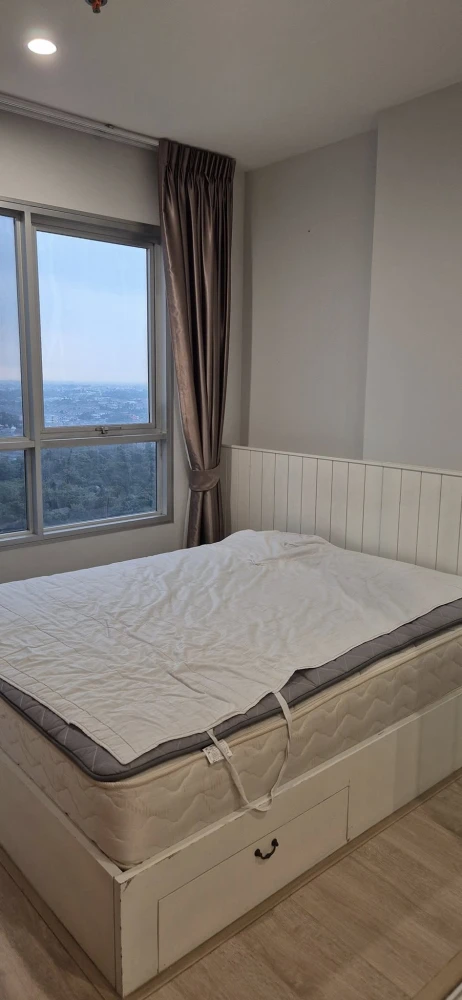 For rent: The Tempo Grand Sathon-Wutthakat, ready to move in, high floor, fully furnished, divided rooms. Reserve now before it's too late.