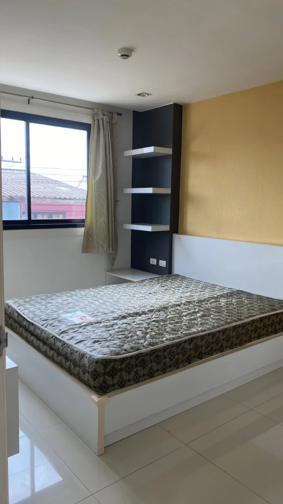For rent: The Time Condo Sriracha, spacious room, good usable space, and reasonable price. Hurry and book now!