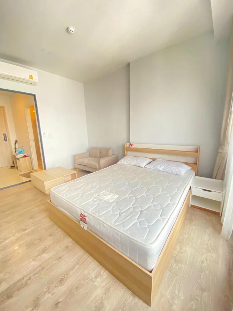 For rent: The Tree Pattanakarn - Ekkamai, 26th floor. High floor, airy, good ventilation, unblocked view. The room is in good condition, clean, and re
