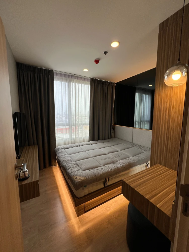 For rent: The Tree Charansanitwong, 30th floor, 18th unit, fully furnished, ready to move in. Book now! (Quickly!)
