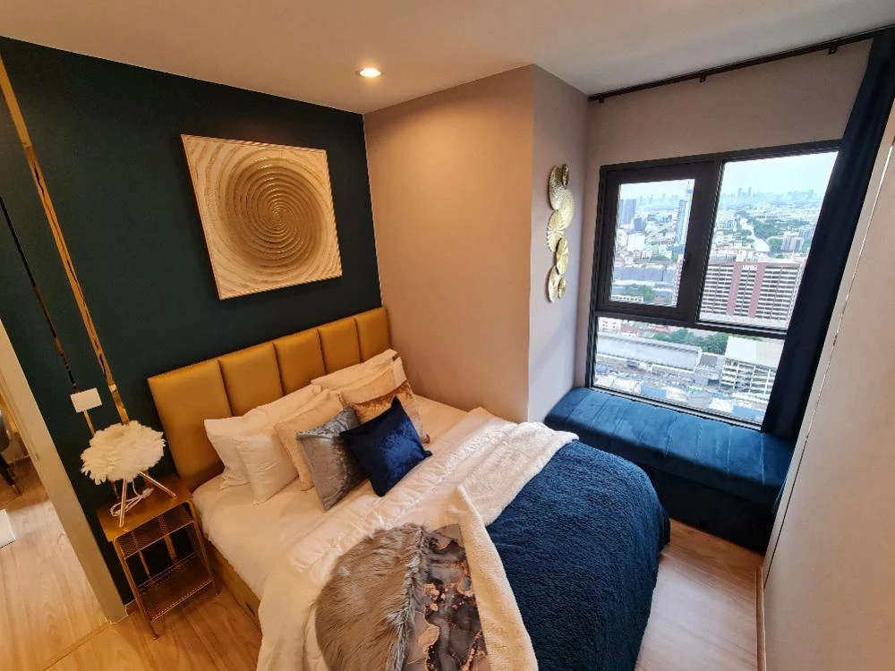 For rent: The Tree Hua Mak Interchange, 31st floor, fully furnished, very livable. Book now!