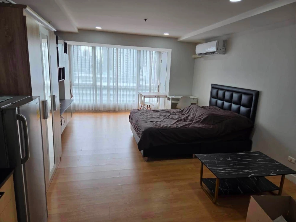 For rent: The TRENDY Condominium. Spacious room with plenty of usable space. Fully furnished. Just bring your bags and move in!