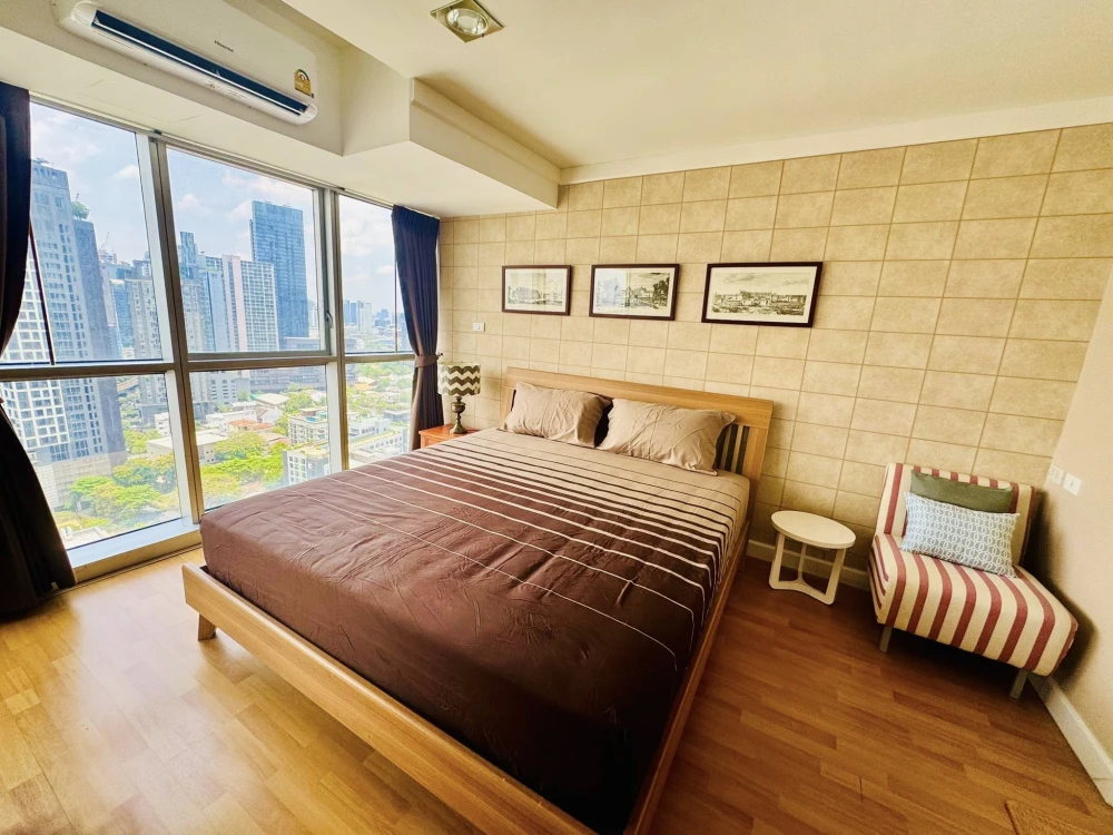 For rent: The Waterford Diamond Sukhumvit 30/1, 24th floor, high floor, beautiful view, fully furnished, ready to move in, hurry and book now.