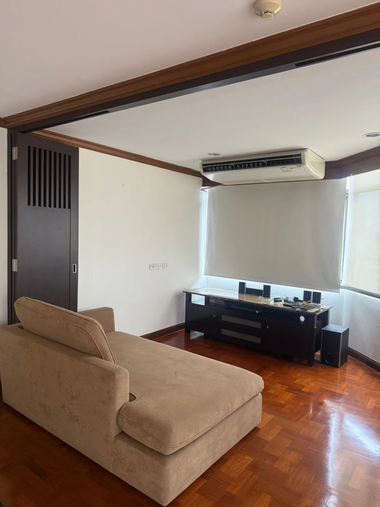 For rent: The Waterford Park Sukhumvit 53, spacious room, fully furnished, reserve now, don't miss out!