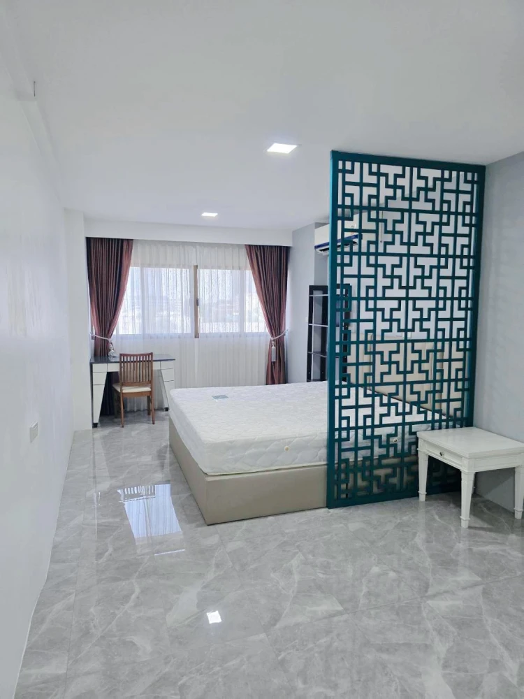 Thonglor Tower apartment for rent. Ready to move in, spacious and comfortable. Book now!