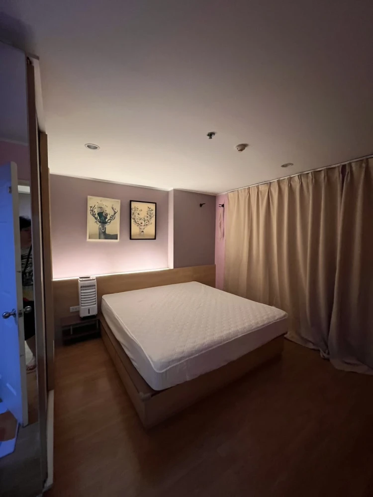 For rent: U Delight @ Huaikwang Station, corner unit for privacy, high floor, convenient location, everything you need in one place. Book now!