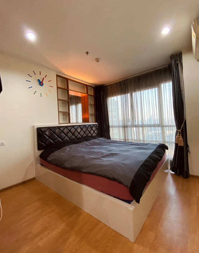 For rent: U Delight @ Onnut Station, corner room, not crowded, comes with complete furniture, hurry and reserve now!