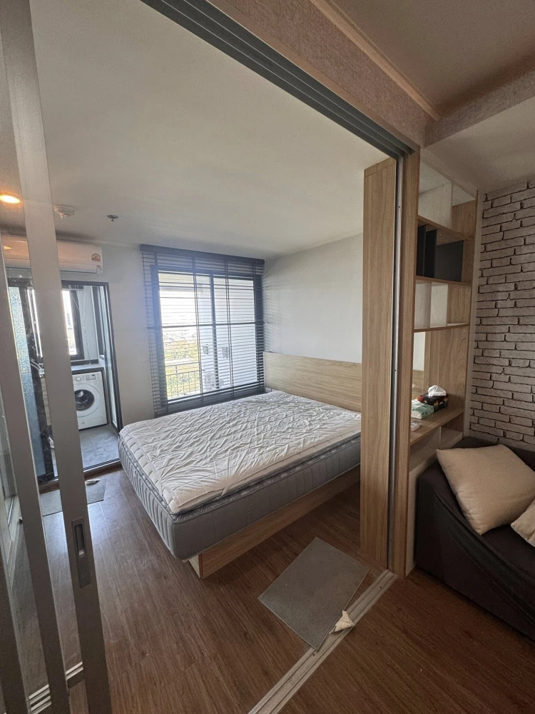 For rent: U Delight Residence Riverfront Rama 3. Rooms are partitioned into separate, clearly defined zones. Amazing price! Book now!