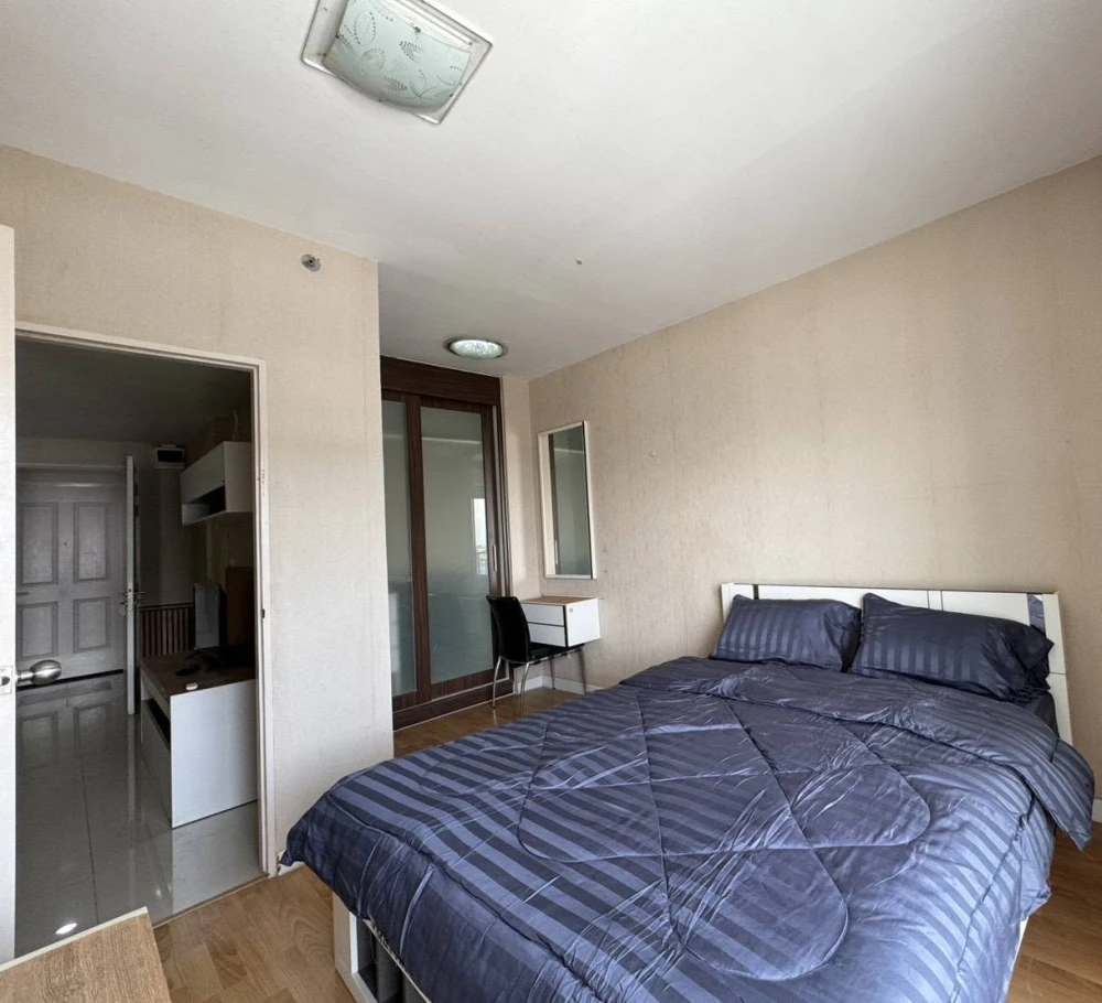 For rent: Unicca Pattaya, 11th floor unit. Spacious living area, stunning unobstructed city views. Don't miss out on this great opportunity!