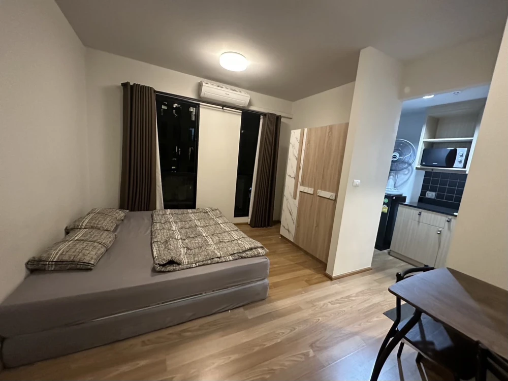 For rent: Unio Sukhumvit 72, studio room, near the pool, fully furnished, ready to move in.