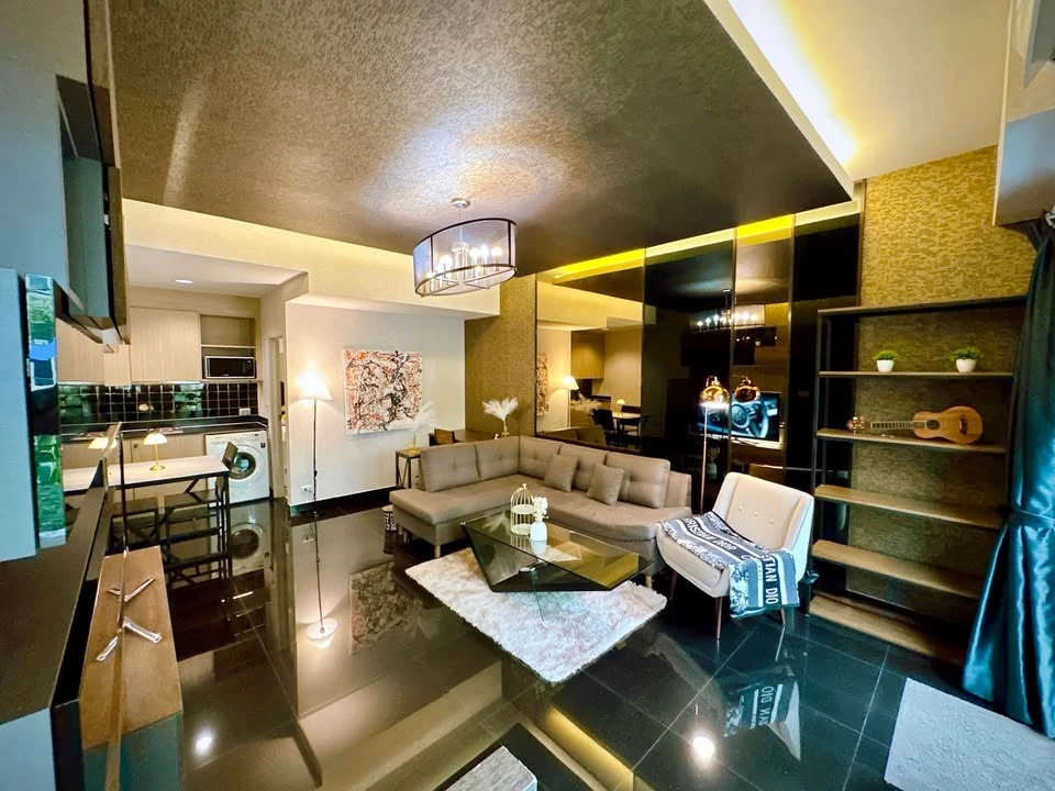 For rent: Unio Sukhumvit 72, 1st-2nd floor, duplex style, quiet, comfortable, can walk to the garden and swimming pool. Reserve now.