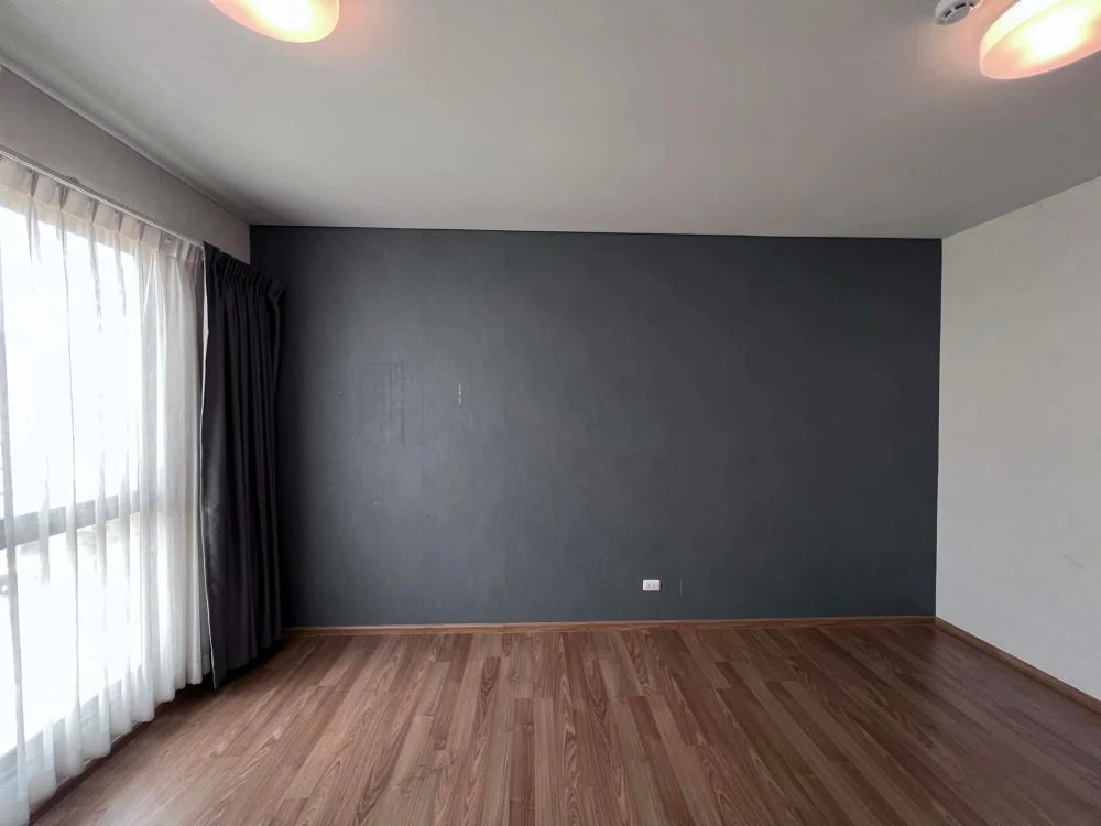 Unio Sukhumvit 72 for rent, empty room, room decoration enthusiasts shouldn't miss it, comes with a refrigerator, at a great price, don't miss it.