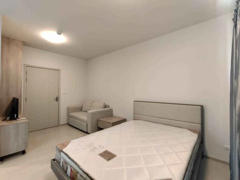 For rent: Unio Sukhumvit 72, 2 bedrooms, ready to move in, fully furnished, appliances included, affordable price. You must hurry to reserve.