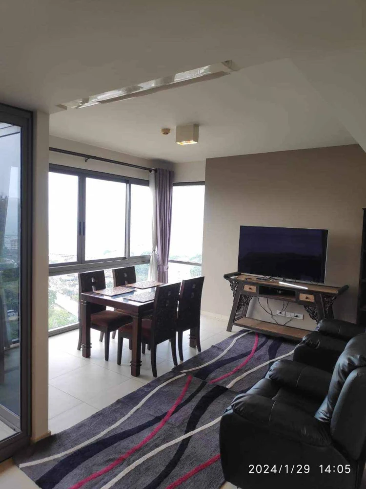 For rent Unixx South Pattaya 2 bedrooms, 2 bathrooms, 21st floor, beautiful swimming pool view, beautiful sea view, fully furnished, book now.