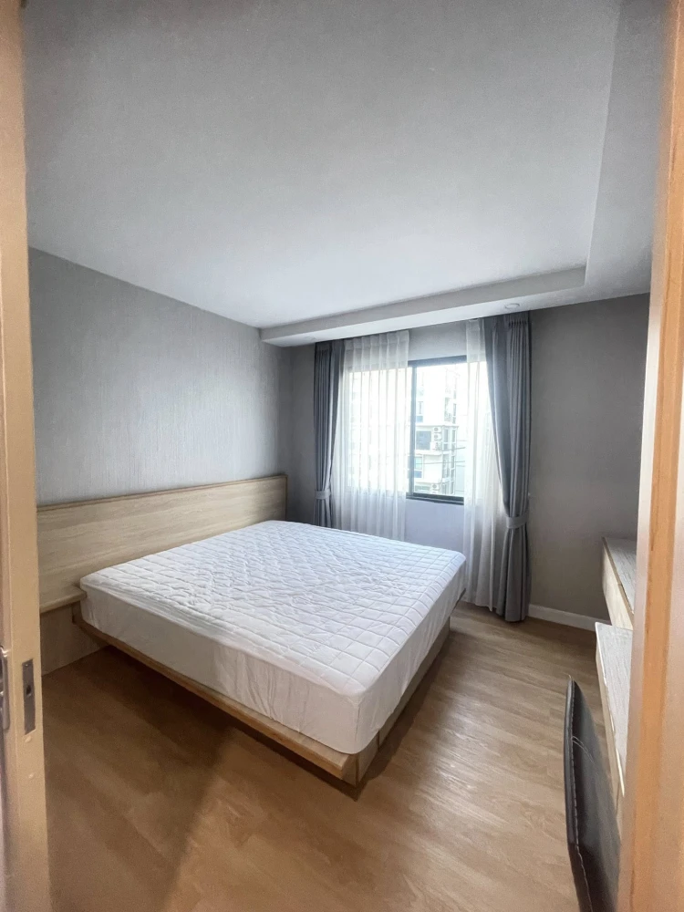 For rent: V Condo Salaya, large room, comfortable, usable area, plus a good price. If you don't book, you'll regret it.