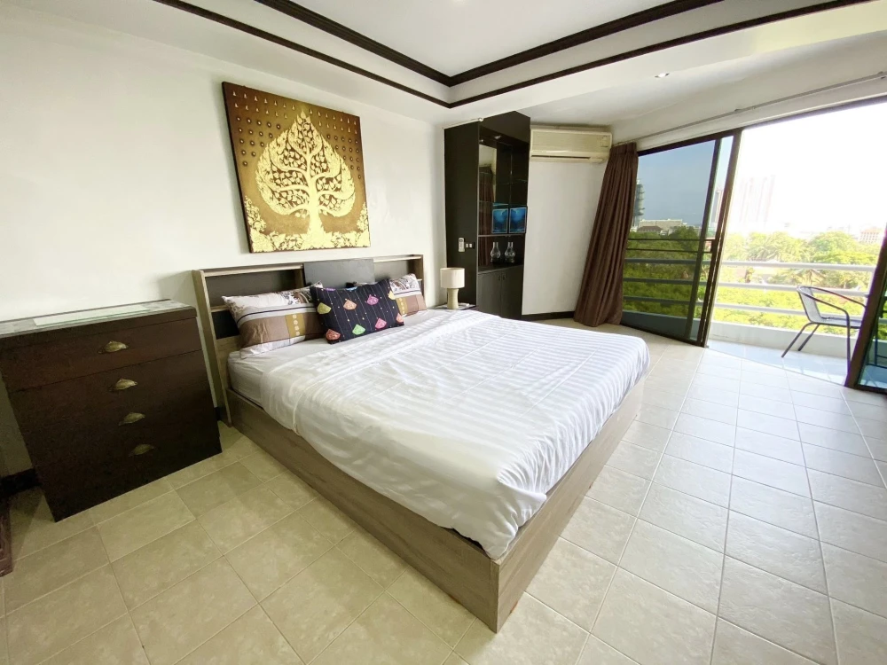 For rent: View Talay Jomtien Condominium, high floor unit, ready to move in. Fully furnished, spacious and comfortable. Book now!