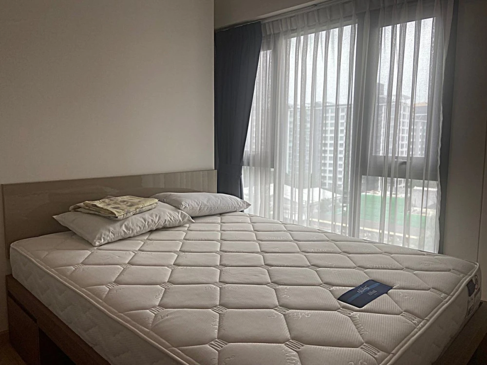 For rent: Whizdom Connect Sukhumvit, 8th floor, fully furnished, ready to move in. Book now!
