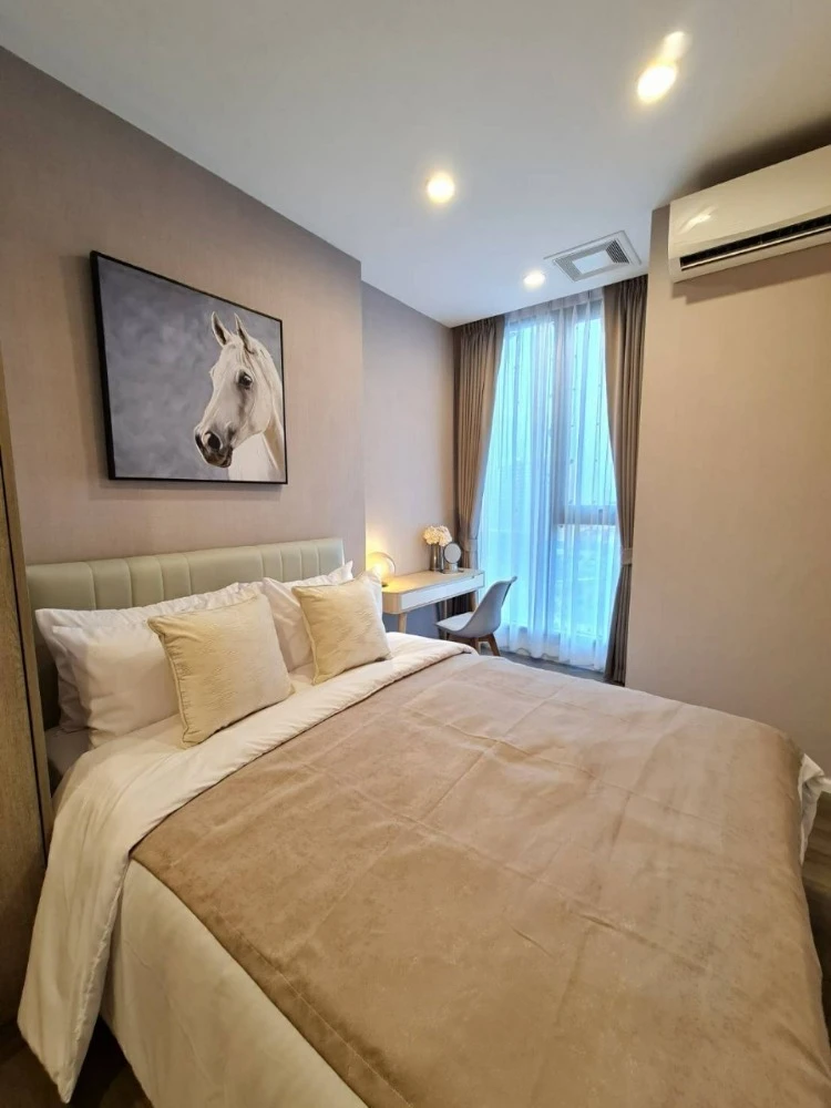 Whizdom Essence condo for rent, 11th floor, fully furnished. Book now!