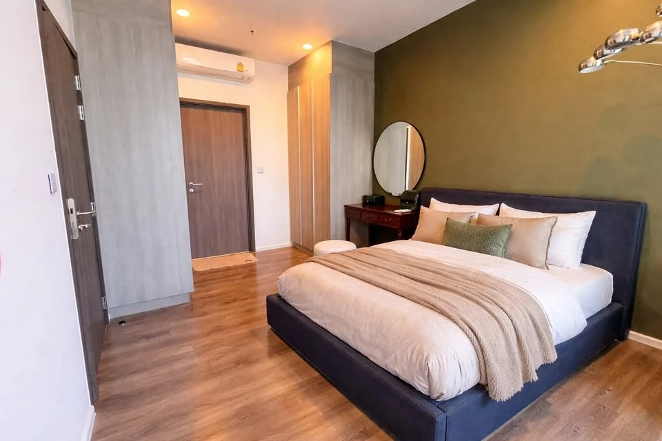 For rent: Whizdom Essence, high-floor corner unit, 1 bedroom plus, ideal for those seeking privacy and a high quality of life.