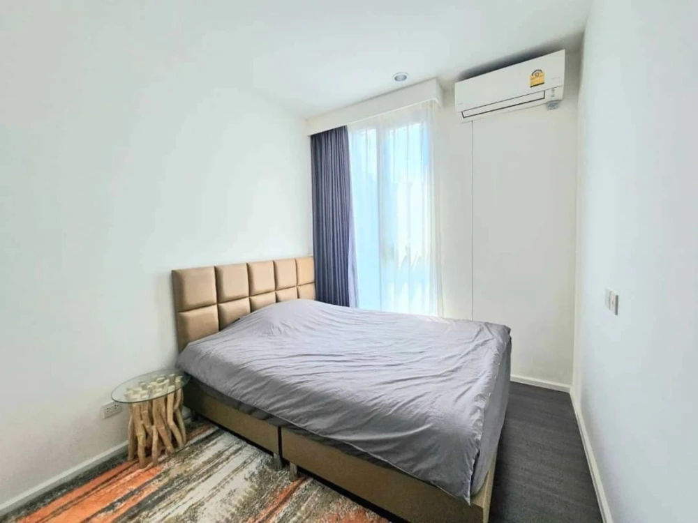 For rent: Whizdom Inspire Sukhumvit, 2 bedrooms, 1 bathroom, spacious living area. You won't be disappointed after booking.