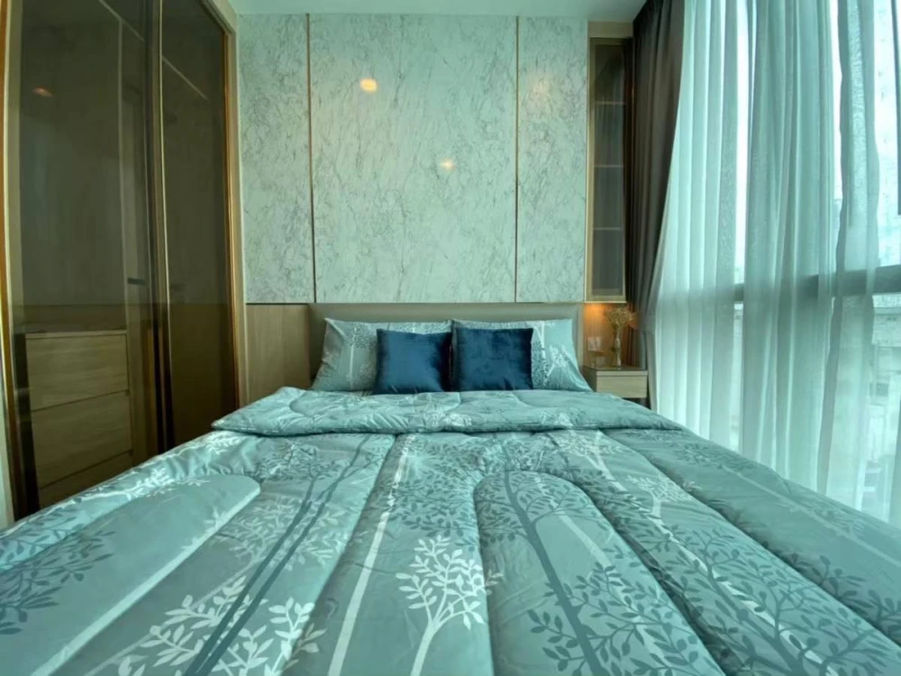 For rent: Wish Signature @ Midtown Siam, spacious room, lots of usable space, hurry up and reserve now, don't miss out!