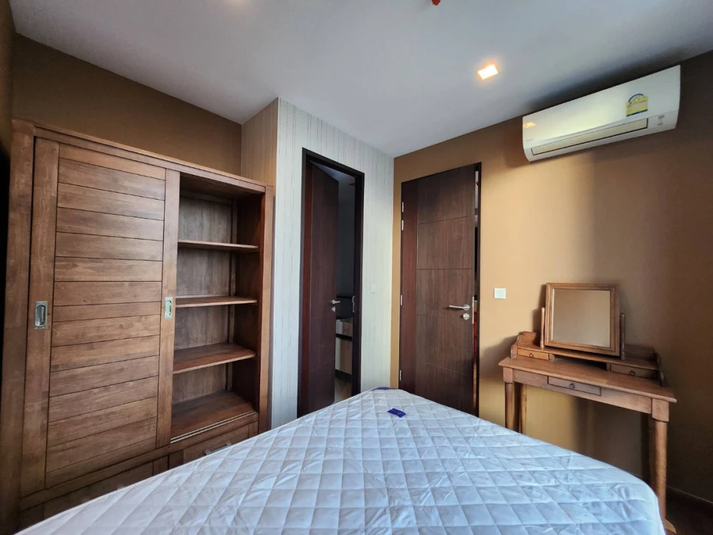 For rent: Wish Signature Midtown Siam, 7th floor. Spacious, fully furnished, and very livable. Book now!