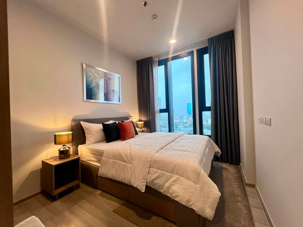 XT Ekkamai for rent, beautiful city view, fully furnished and equipped with appliances, ready to move in.