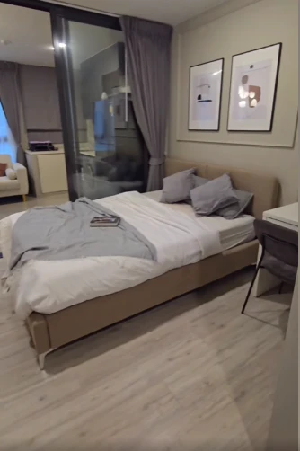 XT Huaikhwang for rent, high floor, ready to move in, spacious and comfortable, hurry and reserve now.