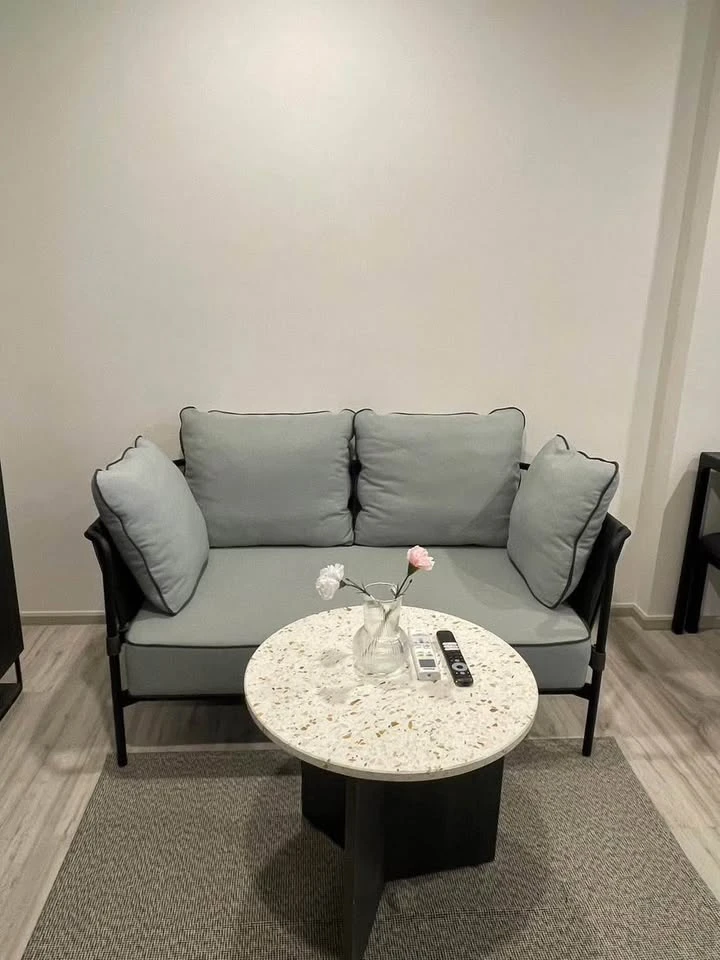 For rent: XT Huaikhwang, 1 bedroom, 1 bathroom, large usable area, fully furnished, hurry and book now.