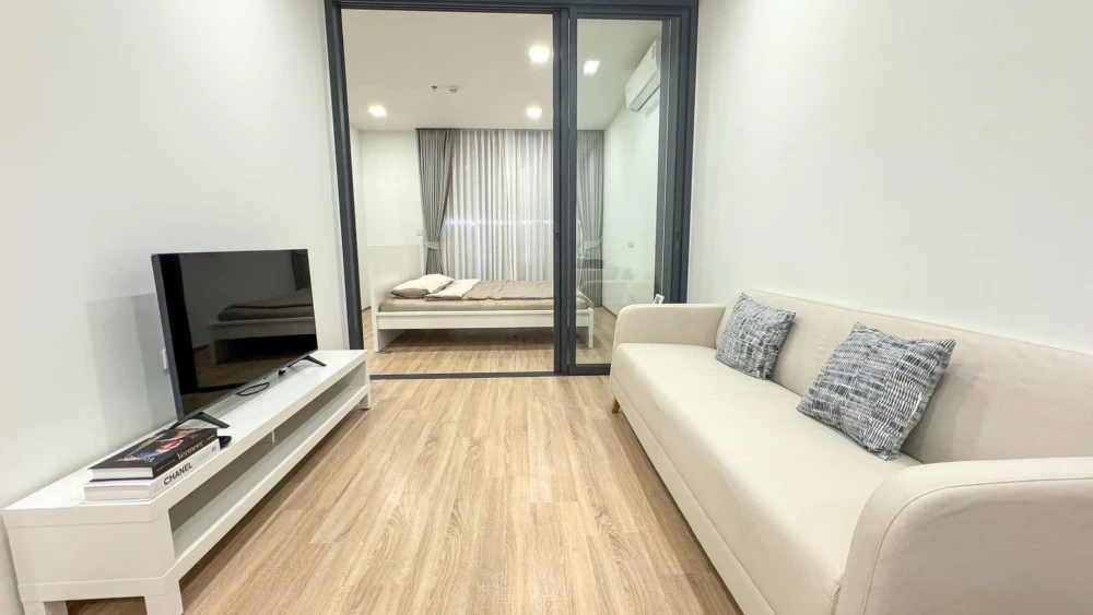 For rent: XT PHAYATHAI, 9th floor, Baiyoke building view, bright and comfortable room, fully furnished, complete electrical appliances, ready to move