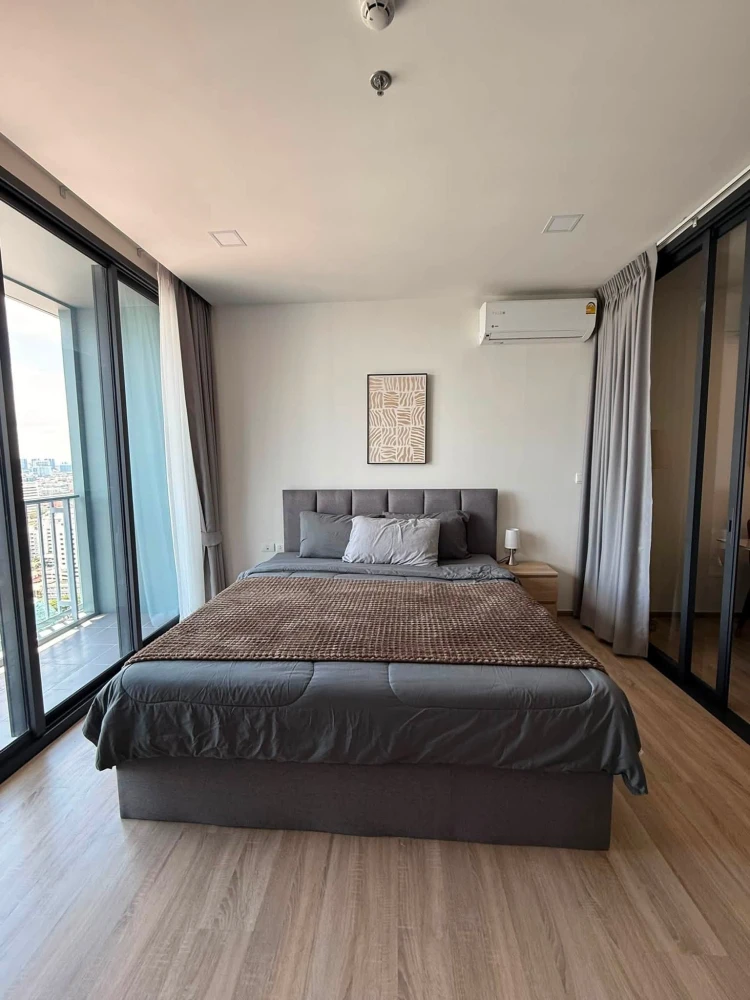 For rent: XT Phayathai, beautifully decorated minimalist room in a great location with convenient transportation. Don't just look, book it!