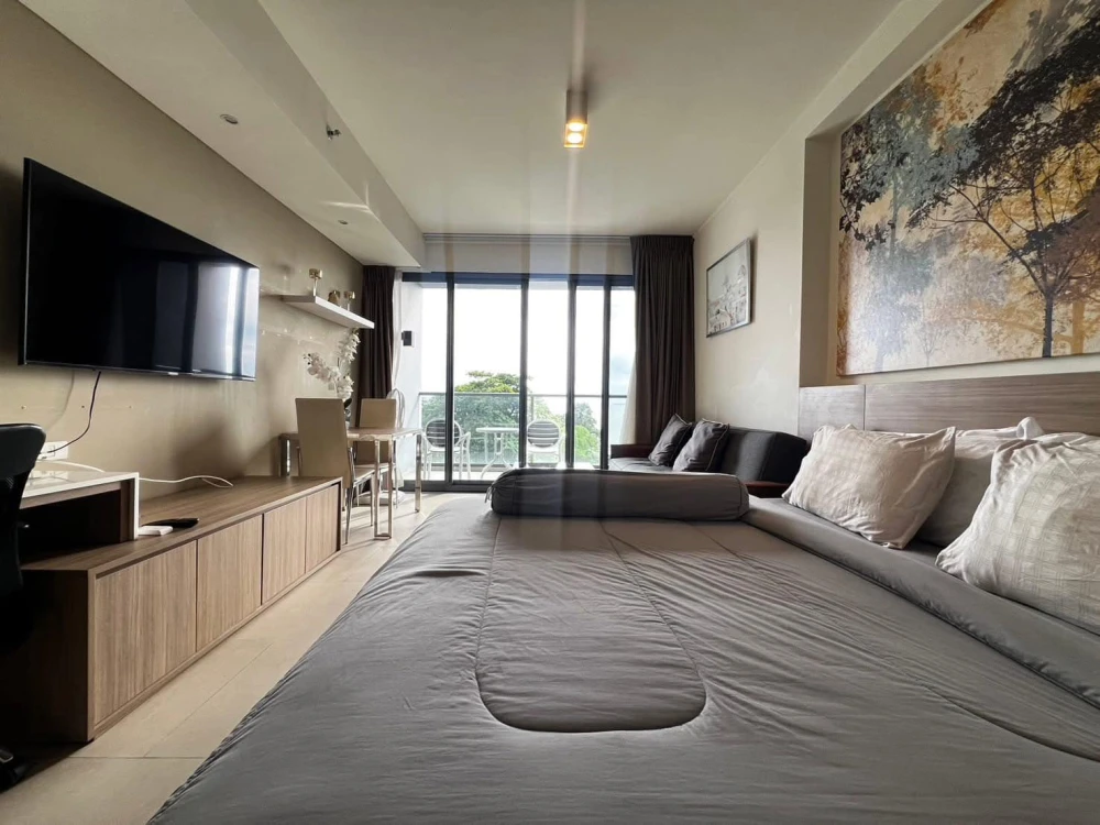 For rent Zire Wongamat 4th floor, fully furnished, book now, don't miss out.