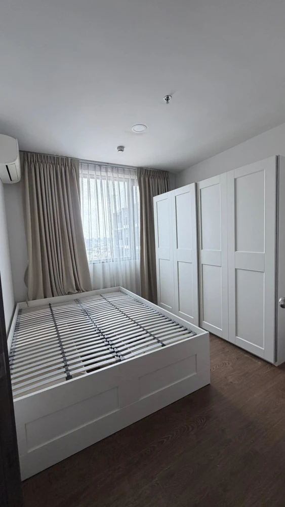 For rent: Artisan Ratchada, high floor unit, spacious and fully furnished. Book now!