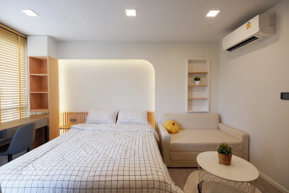 | Condo for Sale with Tenant – Ready Income