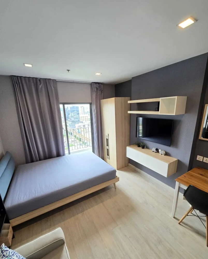 🏠🌃 Urgent Sale: Ideo Mobi Sukhumvit Condo 🏠🌃