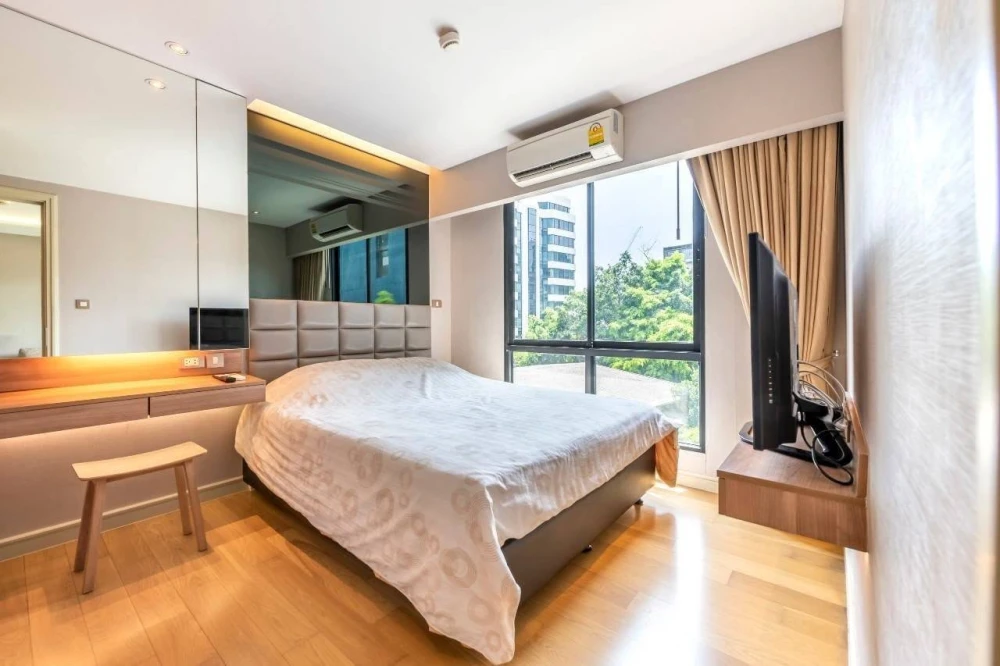 🏠🌃 For Sale/Rent: Tidy Deluxe Condo Sukhumvit 34 🏠🌃