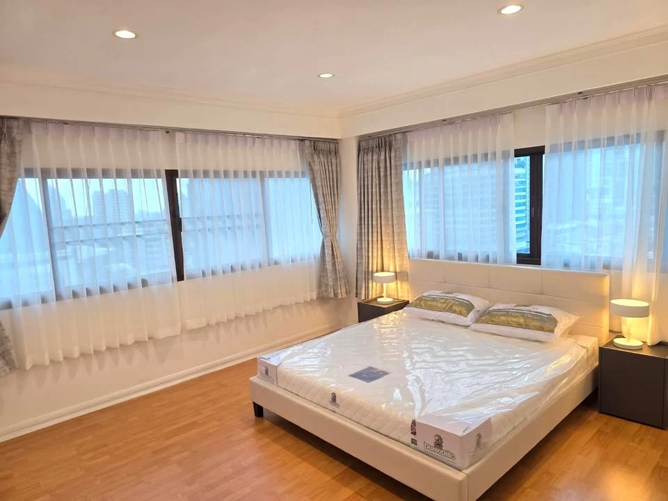 📍 Condo in a great location in the heart of Thonglor 11. Convenient transportation, close to restaurants, cafes, and lifestyle venues.