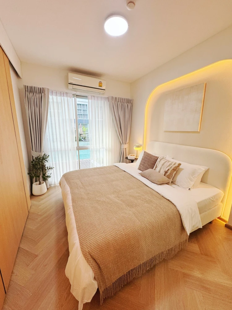 ✨ Wake Up Every Morning Like a Private Resort! A Space Asoke–Ratchada, 1st Floor Pool View, Private Terrace
