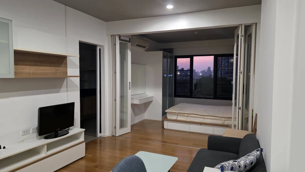 🏙️🕊️ For Rent: Blocs 77 Onnut – Spacious 1BR with River View! 🕊️🏙️