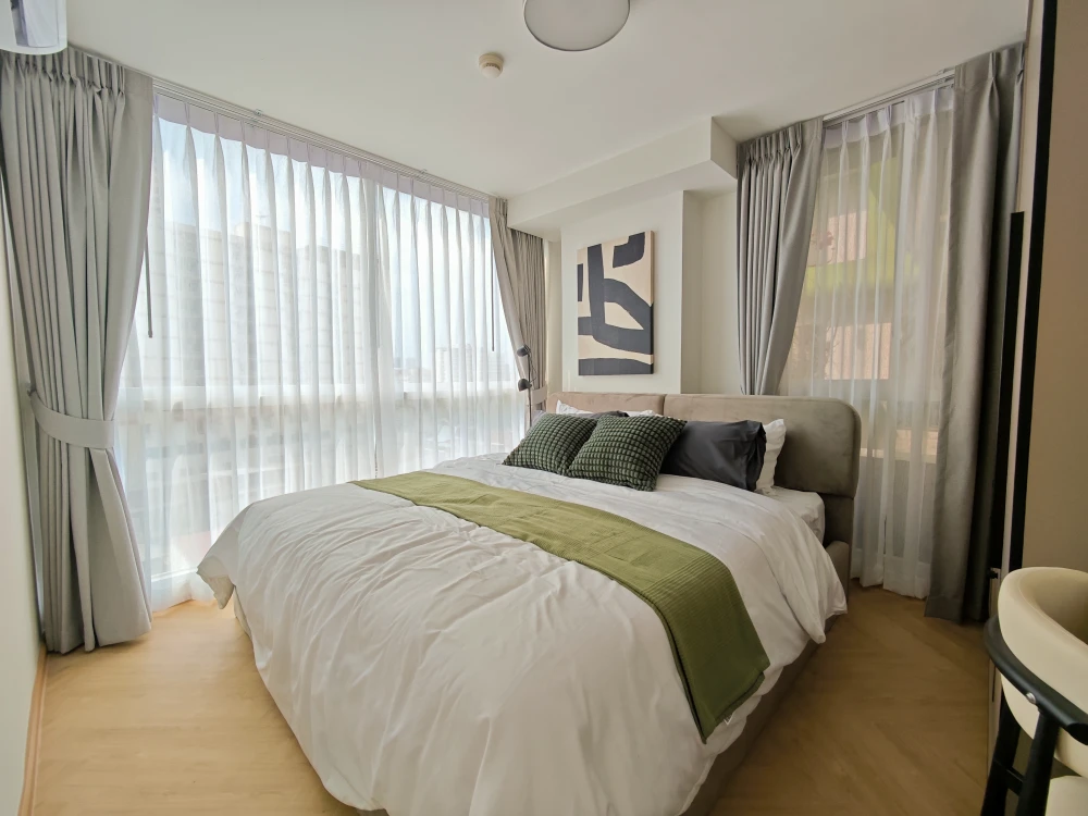 🌟 Rare unit available for rent at Chateau In Town Phaholyothin 11, in the heart of Ari! 🏡🌆