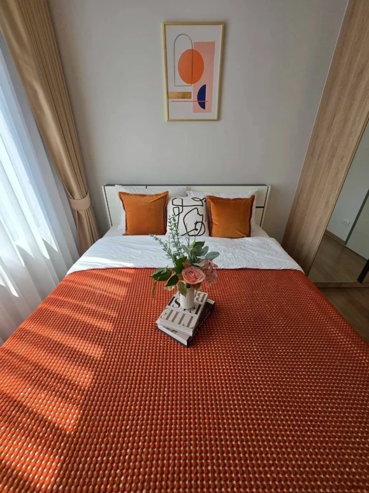 ✨ Cozy 1-Bedroom Condo for Rent ✨ Chewathai Pinklao